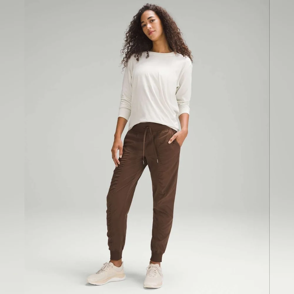 Lululemon Dance Studio Mid-Rise Jogger *Full Length Java Size 4